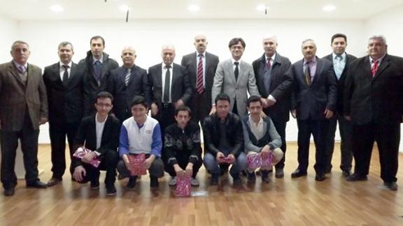 Satranç Turnuvası Galipleri Ödüllerini Aldı