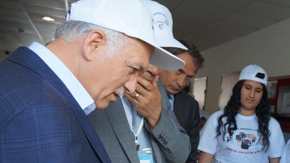 Şehit Mehmet Yıldırım METEM´de TÜBİTAK 4006 Bilim Fuarları Kapsamında Düzenlenen Proje Sergisi Açıldı